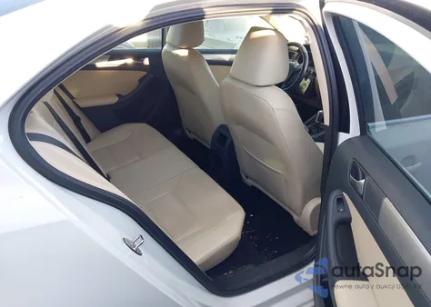 2017 Volkswagen Jetta 1.4T Se from USA, damaged, VIN 3VWDB7AJ1HM353784